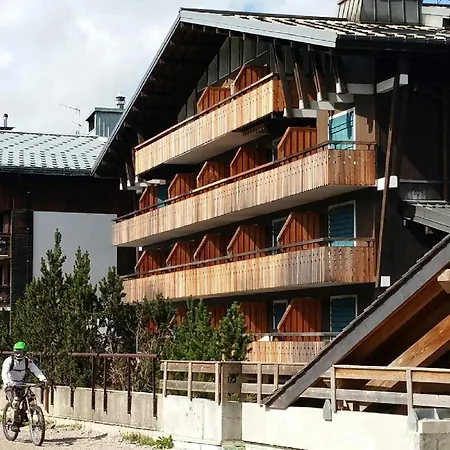 Apartment Superbe Renove Style Montagne, Pied Des Pistes, 4 Pers. Locker, Menage Inclus - Fr-1-598-134