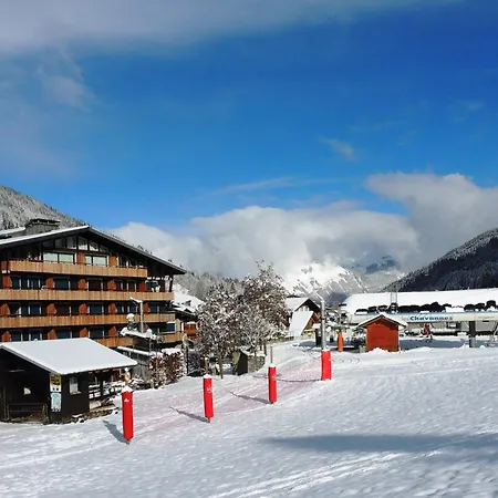 Superbe Renove Style Montagne, Pied Des Pistes, 4 Pers. Locker, Menage Inclus - Fr-1-598-134 Apartment *